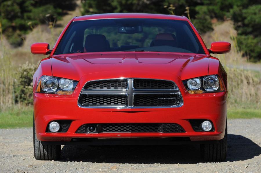  Dodge Charger 2011 года  (фото 5 из 87)